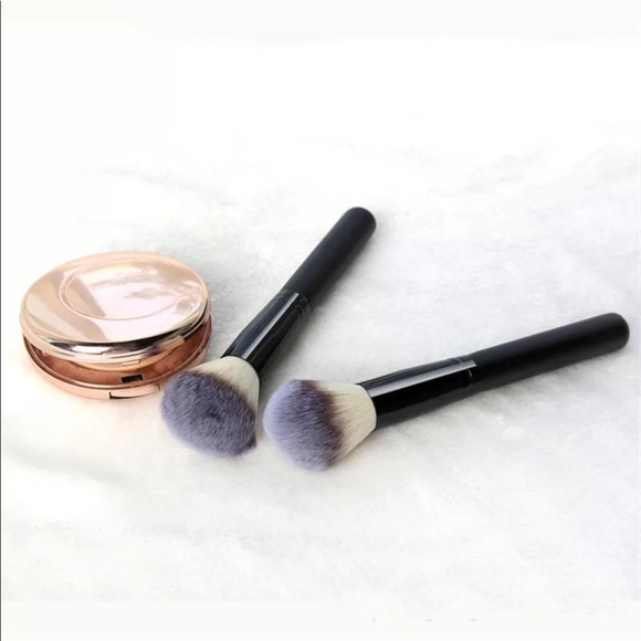 New 2pc Black Cosmetics Makeup Brush - Picture 2 of 6